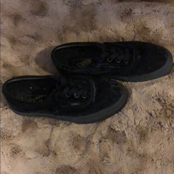 NWOT Black Velvet Limited Edition Vans Sneakers - Picture 11 of 11